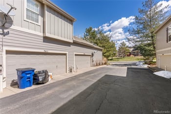 7411 Norfolk Pl, Castle Pines, CO 80108