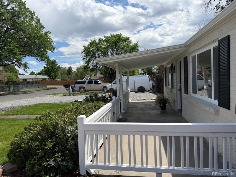 1721 Argonne St, Aurora, CO 80011