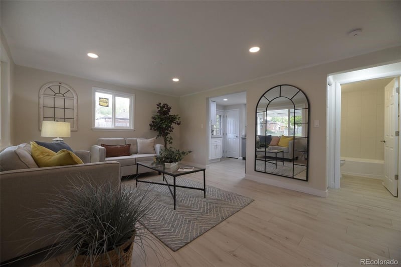 1721 N Argonne St, Aurora, CO 80011