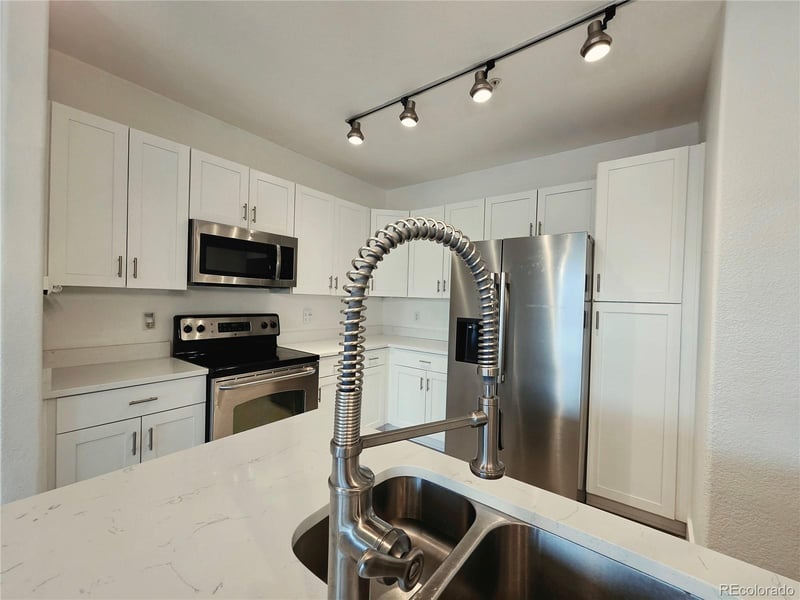 9079 Panorama Cir #221, Englewood, CO 80112