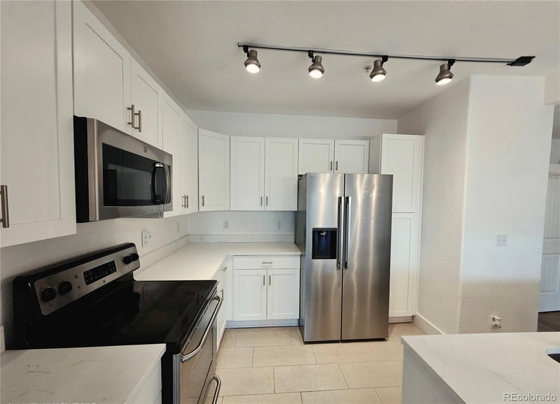 9079 Panorama Cir #221, Englewood, CO 80112
