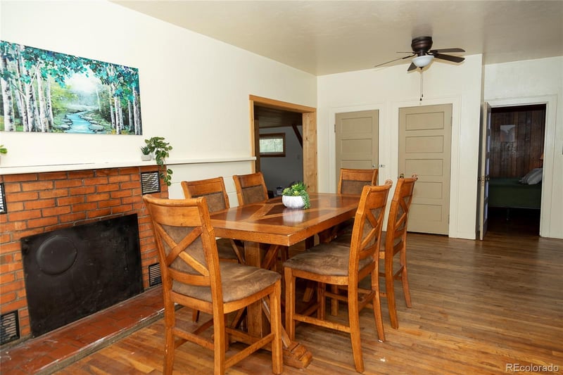 1010 La Garita St, Creede, CO 81130