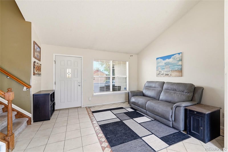 4059 Dunkirk Way, Aurora, CO 80013