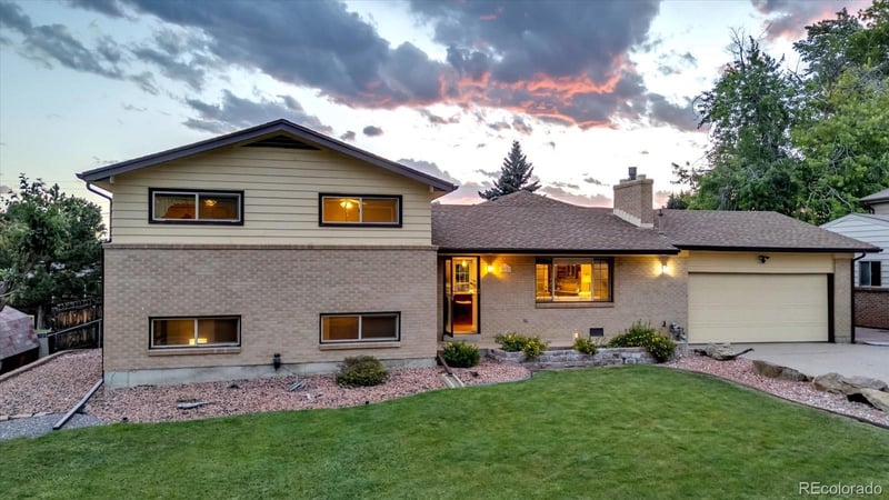 10757 Livingston Dr, Northglenn, CO 80234