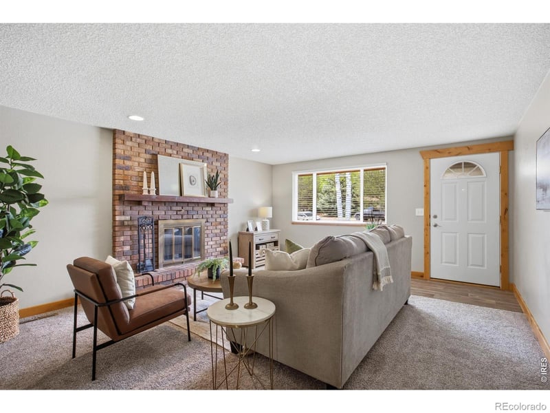 2420-2422 Fraser Ct, Loveland, CO 80538