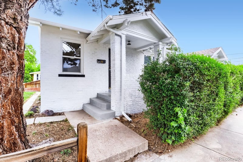 8001 16th Ave, Denver, CO 80220
