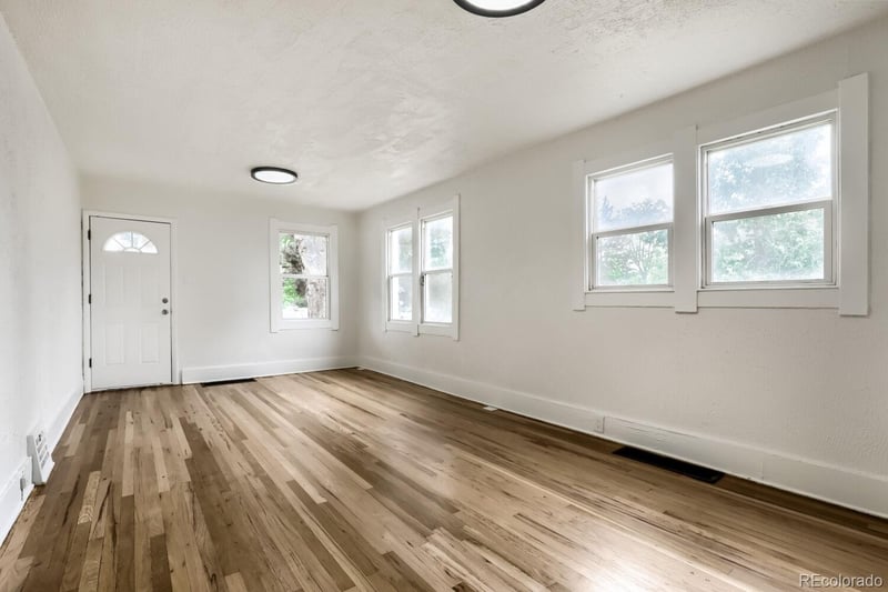 8001 16th Ave, Denver, CO 80220