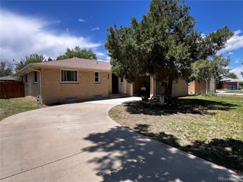 535 Kenton St, Aurora, CO 80010