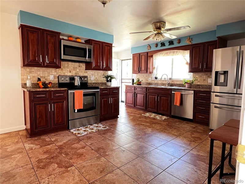 535 Kenton St, Aurora, CO 80010
