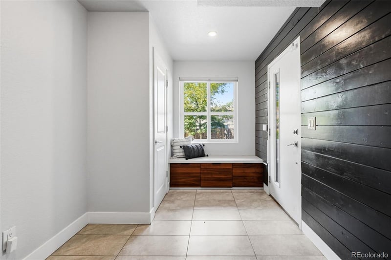8150 10th Ave, Lakewood, CO 80214