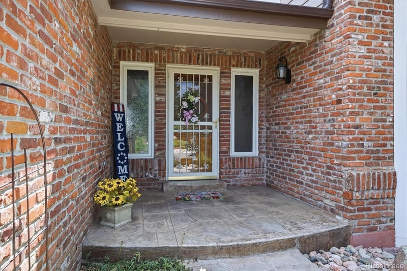 15730 E Powers Dr, Centennial, CO 80015