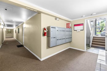 969 Pearl St #103, Denver, CO 80209