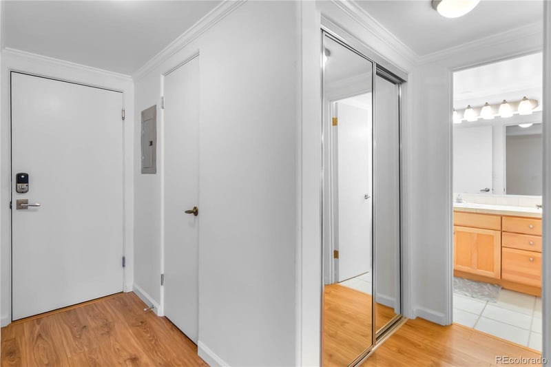969 Pearl St #103, Denver, CO 80209