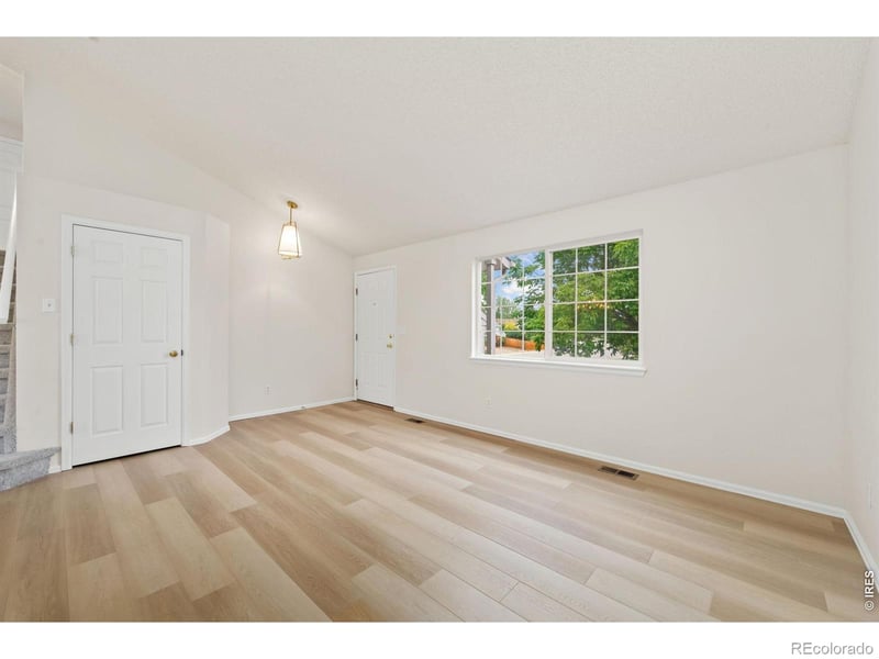 1319 Monarch Dr, Longmont, CO 80504