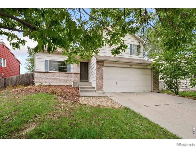 1319 Monarch Dr, Longmont, CO 80504