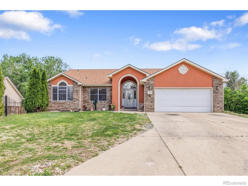 1708 35th Avenue Ct, Greeley, CO 80634
