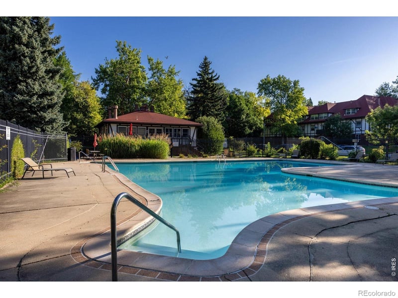 3250 Oneal Cir #H17, Boulder, CO 80301