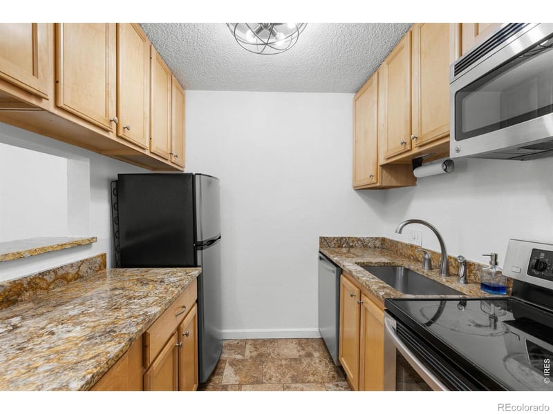 3250 Oneal Cir #H17, Boulder, CO 80301