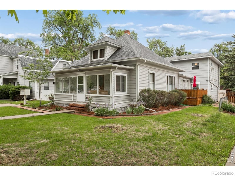 348 Collyer St #208, Longmont, CO 80501