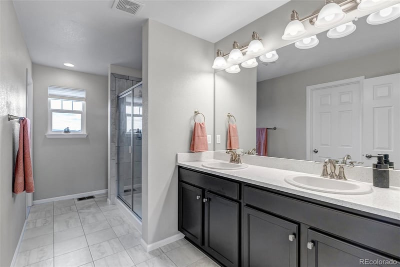 25603 Byers Dr, Aurora, CO 80018