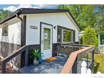 127 Saint Clair Ave, Longmont, CO 80504