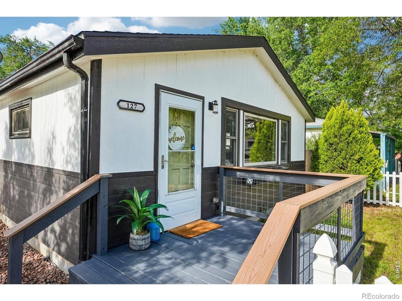 127 Saint Clair Ave, Longmont, CO 80504