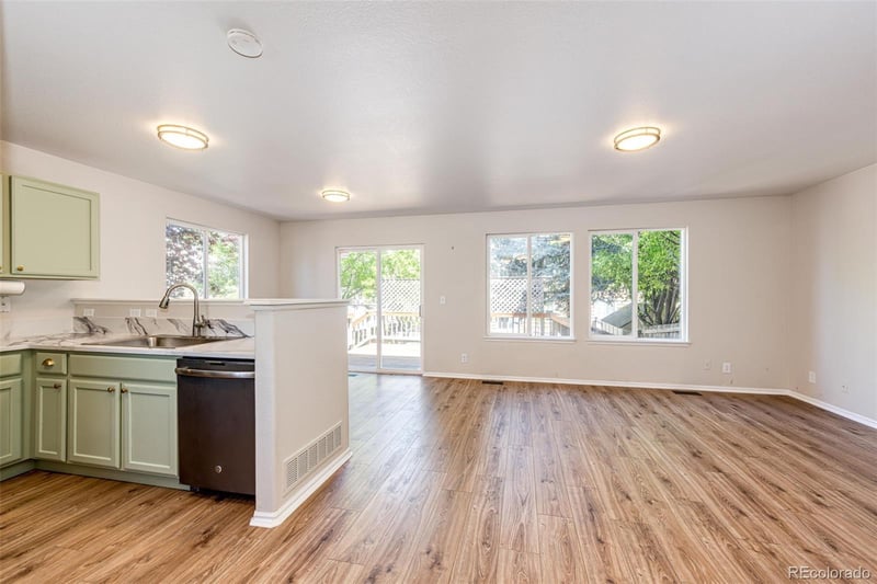 3173 106th Ave, Northglenn, CO 80233