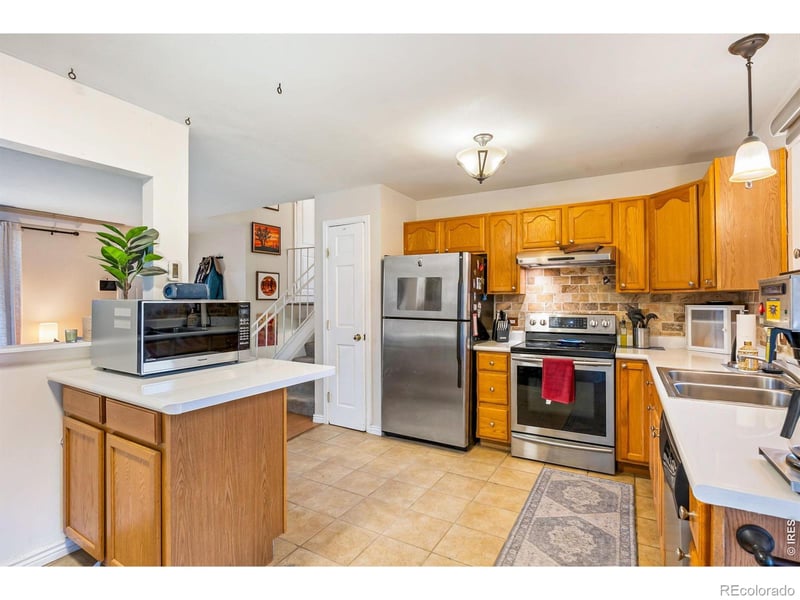 17774 Arizona Pl, Aurora, CO 80017