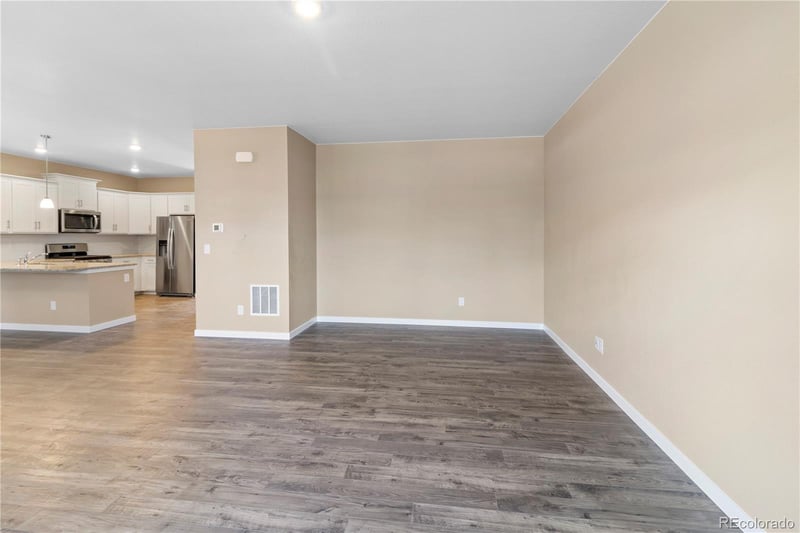 827 Quatar St, Aurora, CO 80018