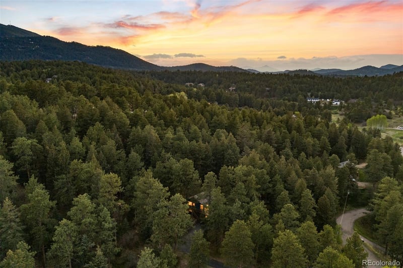 8129 Columbine Dr, Morrison, CO 80465