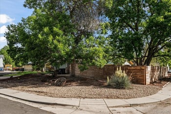 1100 Atlas Cir, Lafayette, CO 80026