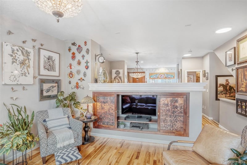457 Reed Ct, Lakewood, CO 80226