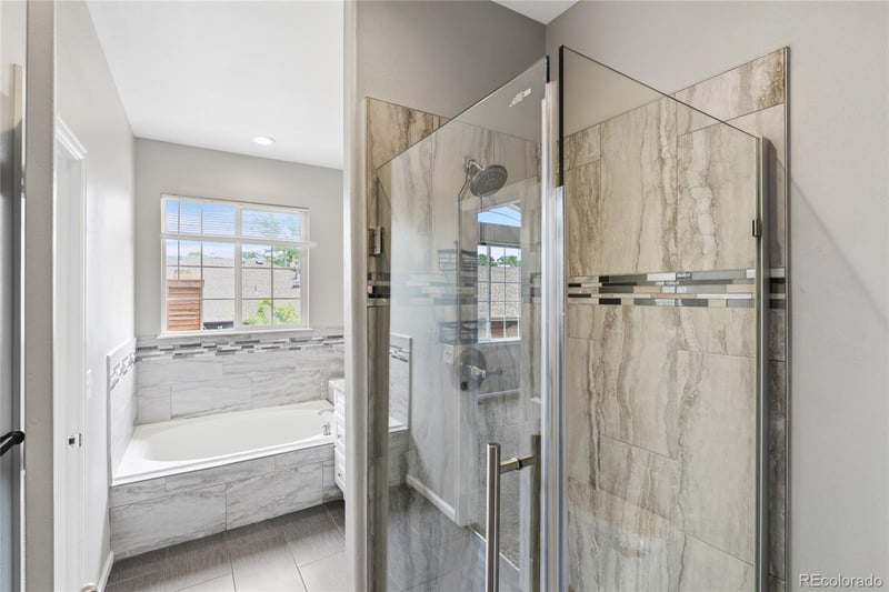 5555 Briarwood Ave #2005, Centennial, CO 80122