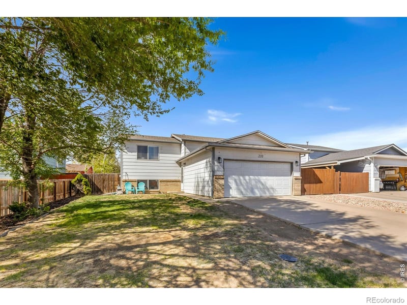 233 19th St Rd, Greeley, CO 80631