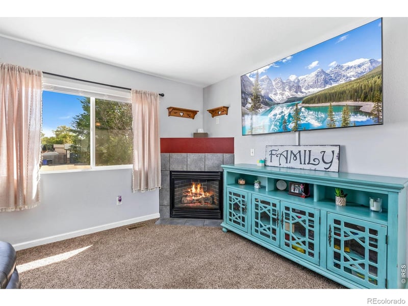 233 19th St Rd, Greeley, CO 80631