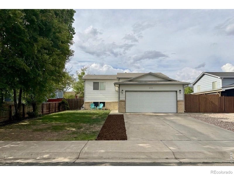 233 19th St Rd, Greeley, CO 80631