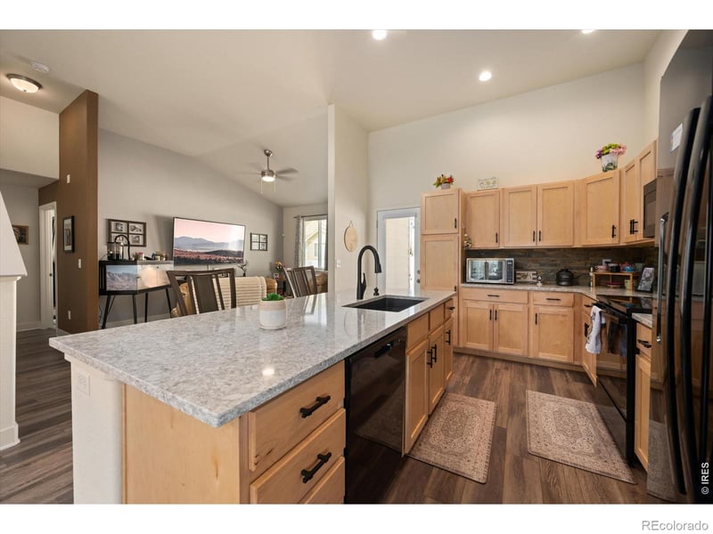 2584 Grizzly Pl, Johnstown, CO 80534
