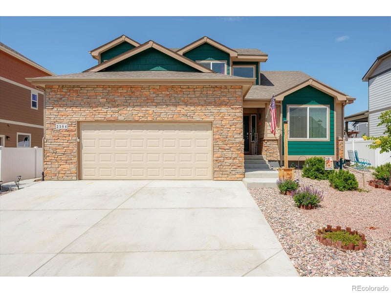 2584 Grizzly Pl, Johnstown, CO 80534