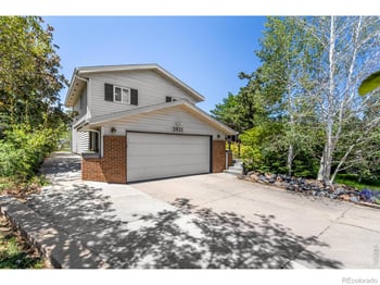 2821 24th St, Greeley, CO 80634