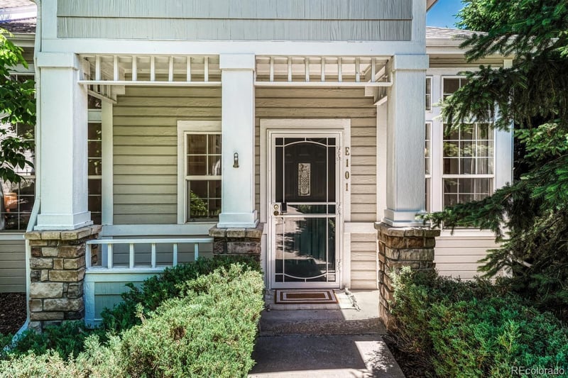 8300 Fairmount Dr #E101, Denver, CO 80247