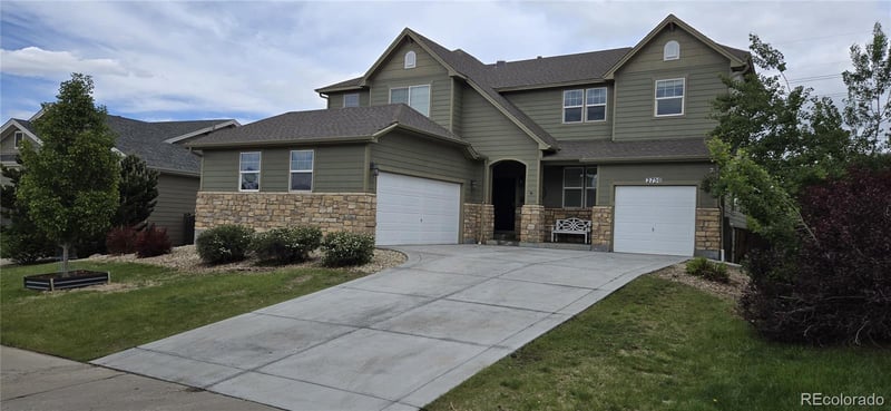 2750 Brush Ct, Castle Rock, CO 80108