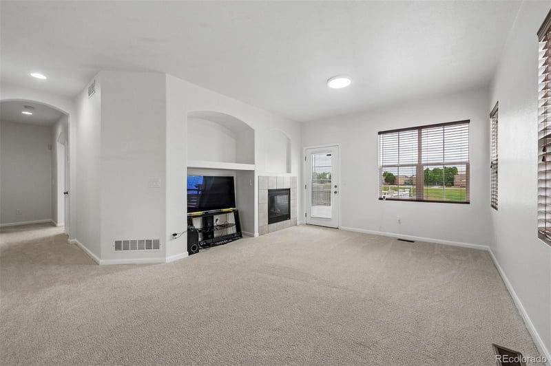1329 Coolidge Cir, Aurora, CO 80018