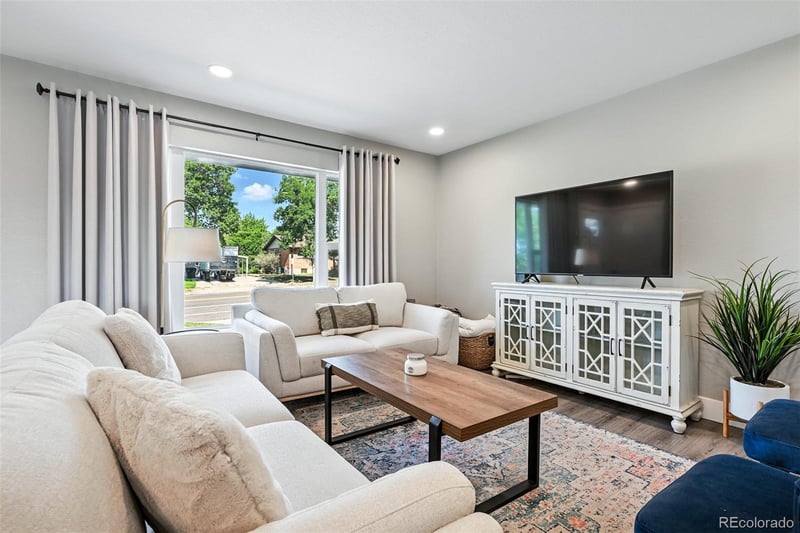2714 S Raleigh St, Denver, CO 80236
