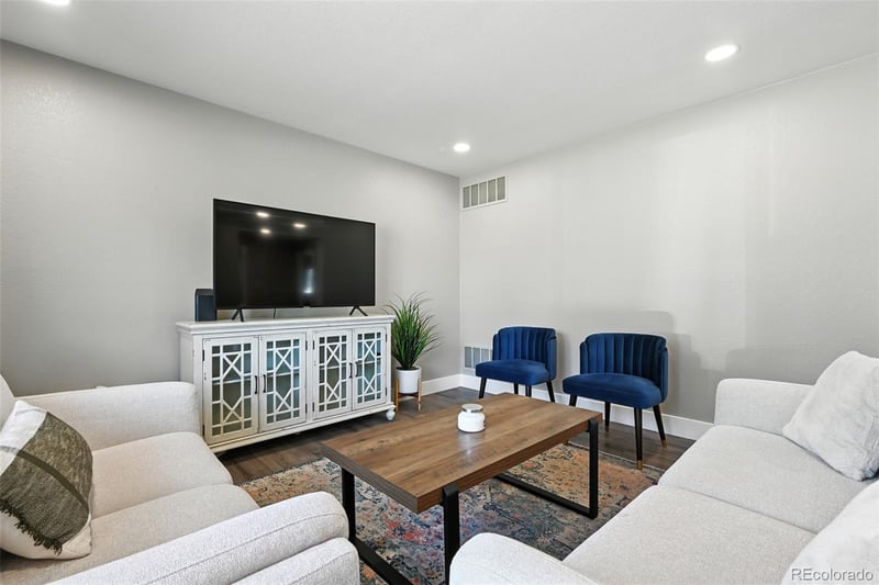 2714 S Raleigh St, Denver, CO 80236