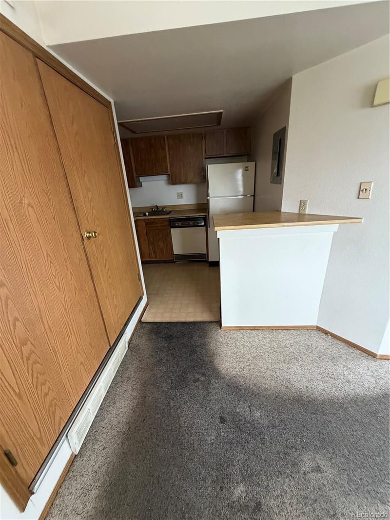 17093 Tennessee Dr #214, Aurora, CO 80017