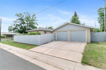 995 Ironton St, Aurora, CO 80010