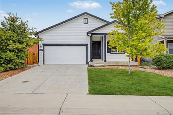 575 Solano Dr, Lochbuie, CO 80603