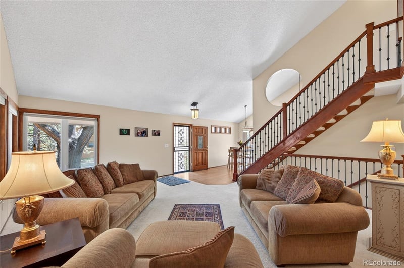 43 Eagle Cir, Aurora, CO 80012