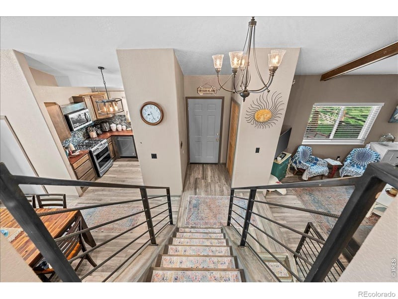 1100 Atlas Cir, Lafayette, CO 80026