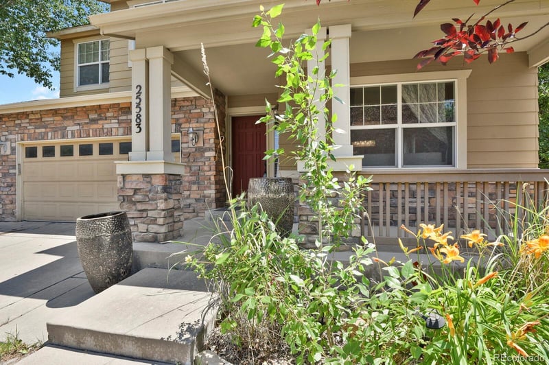 25583 Frost Pl, Aurora, CO 80016